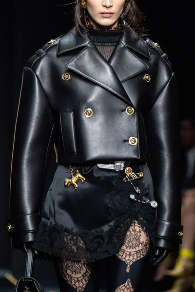 Look 125